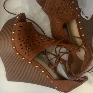 Just Fab Suede Wedge heels